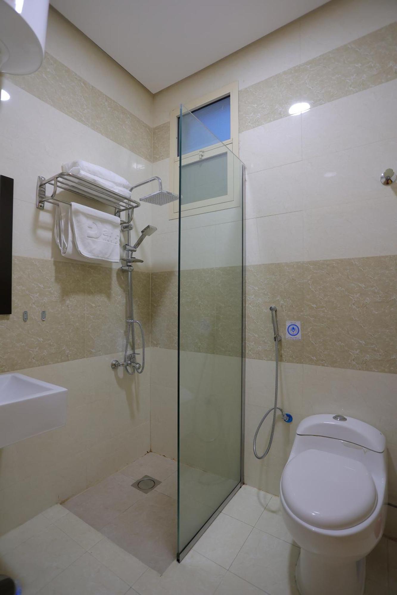 هوستا الملقا Aparthotel Рияд Екстериор снимка