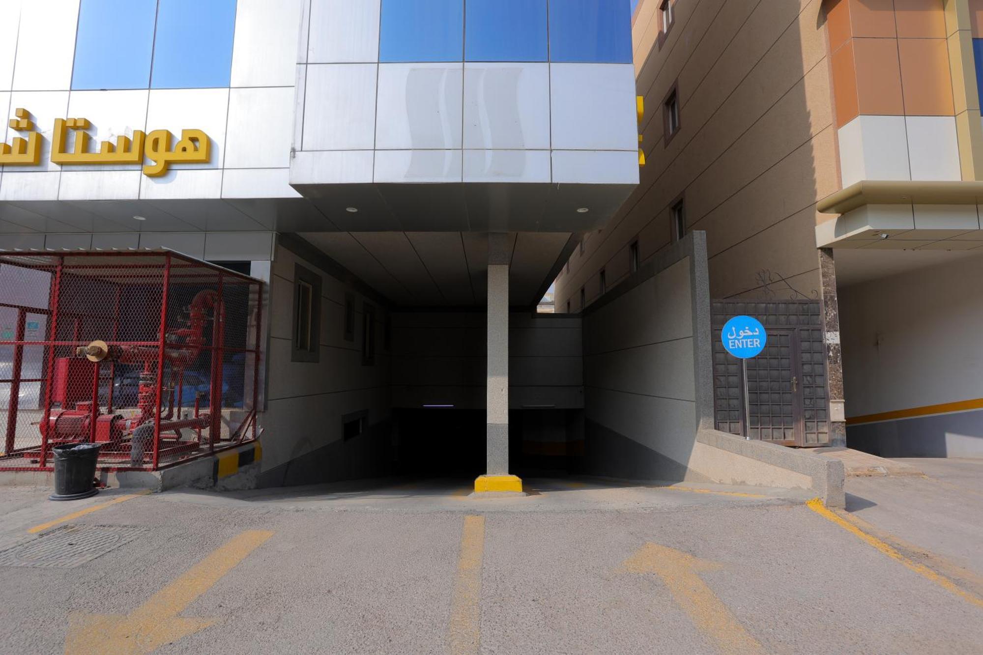 هوستا الملقا Aparthotel Рияд Екстериор снимка