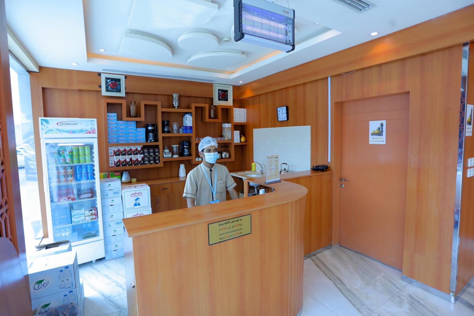 هوستا الملقا Aparthotel Рияд Екстериор снимка