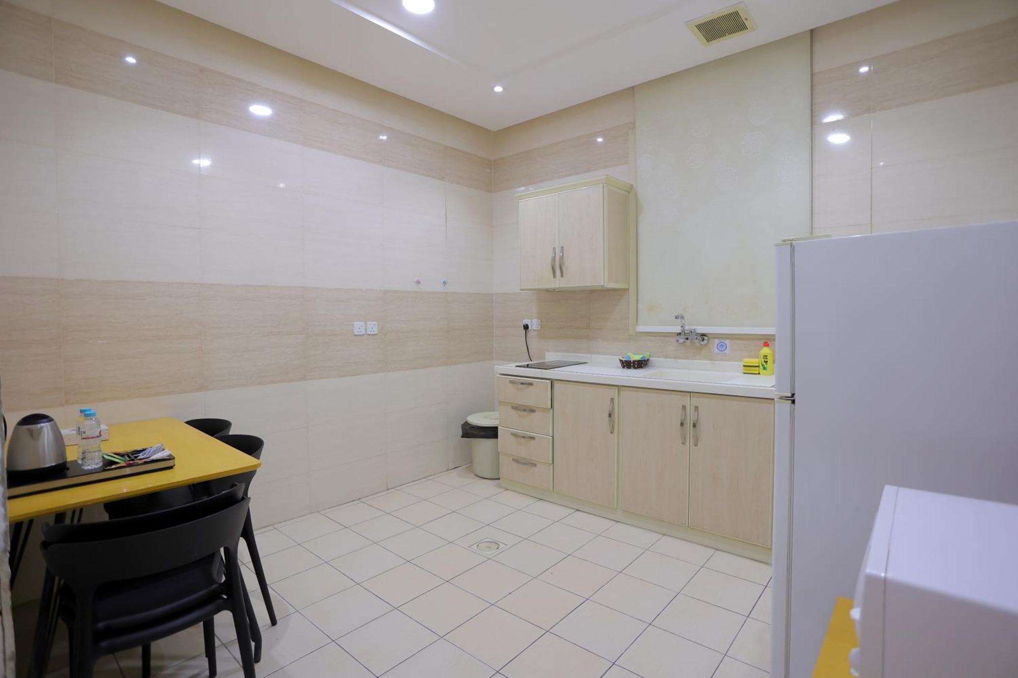 هوستا الملقا Aparthotel Рияд Екстериор снимка