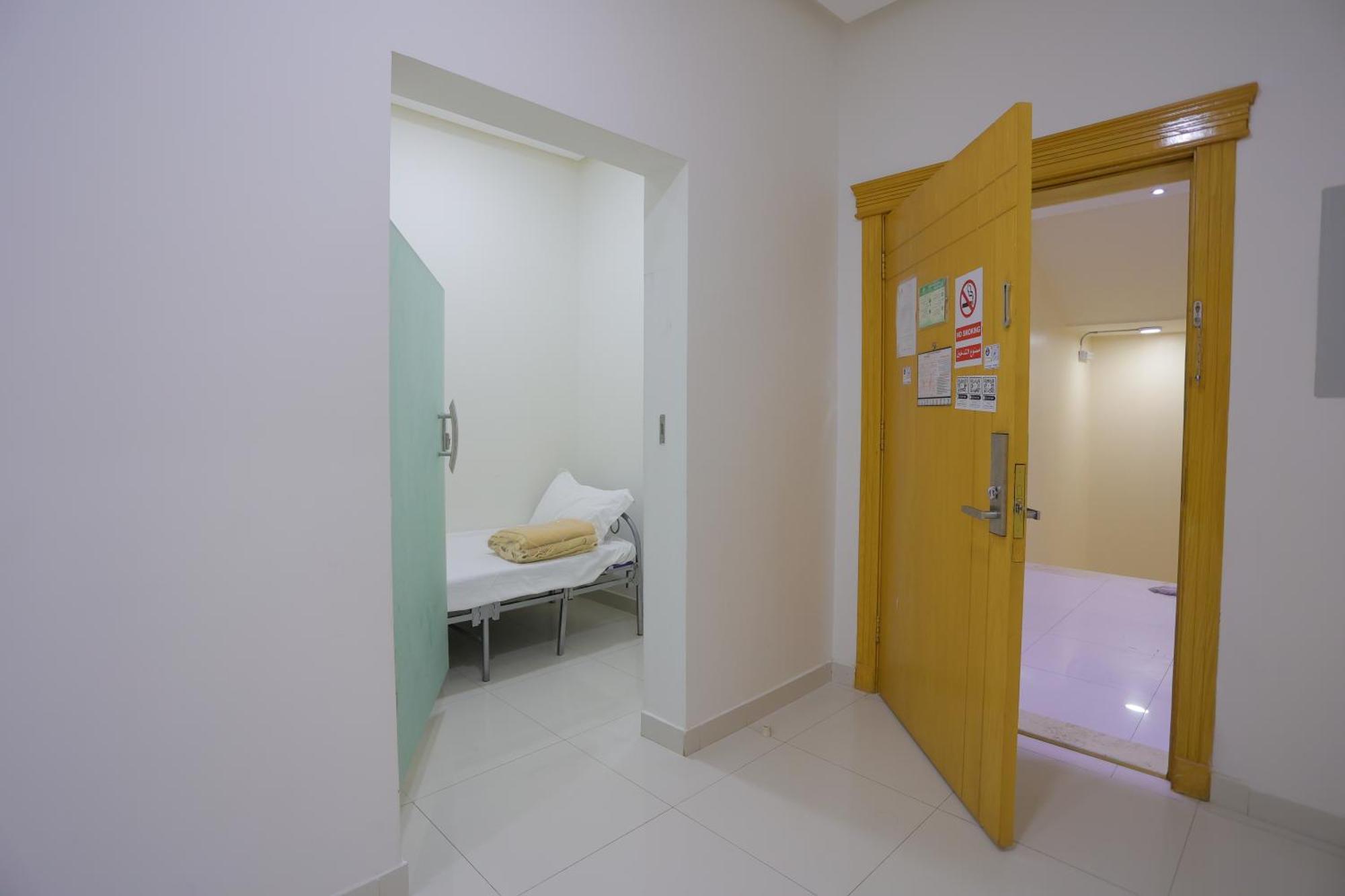 هوستا الملقا Aparthotel Рияд Екстериор снимка