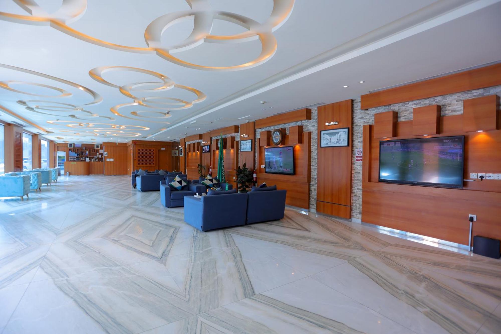 هوستا الملقا Aparthotel Рияд Екстериор снимка